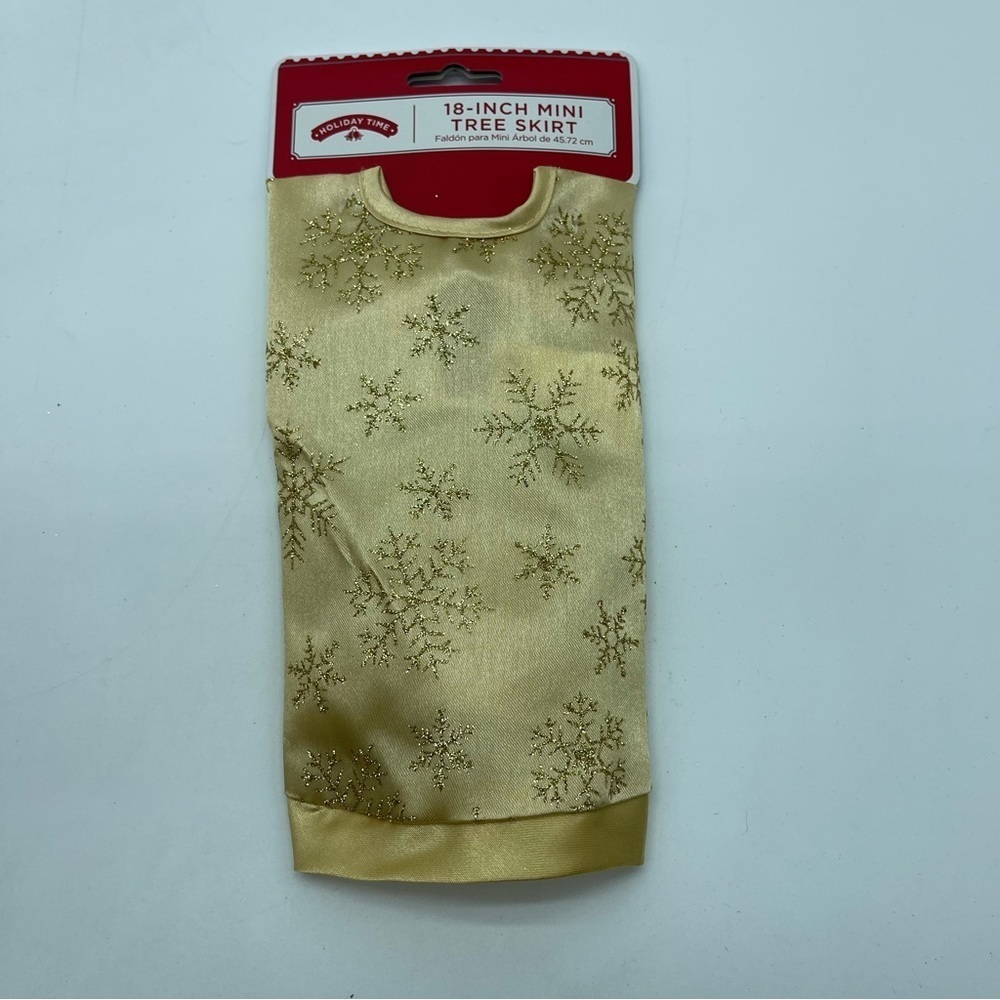 Holiday Time 18 Inch Mini Tree Skirt Gold Snowflakes